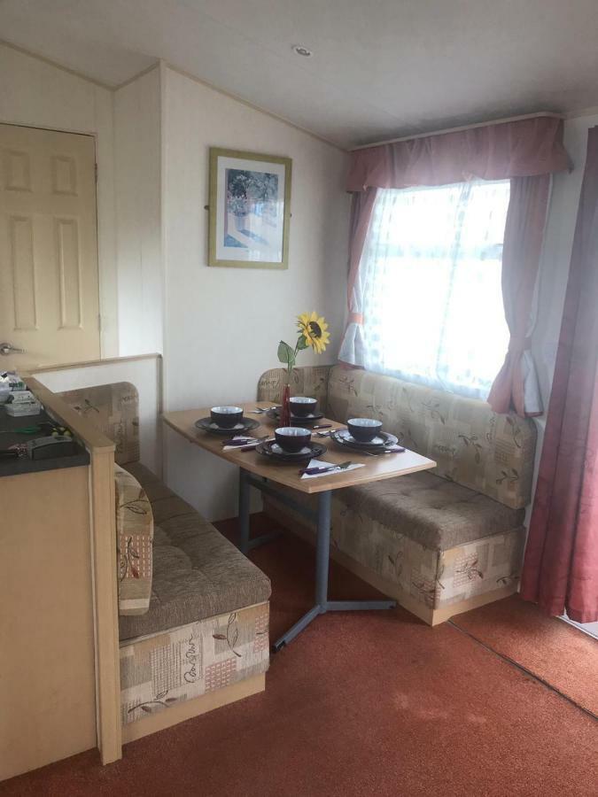 Holiday Home Bognor Regis Esterno foto