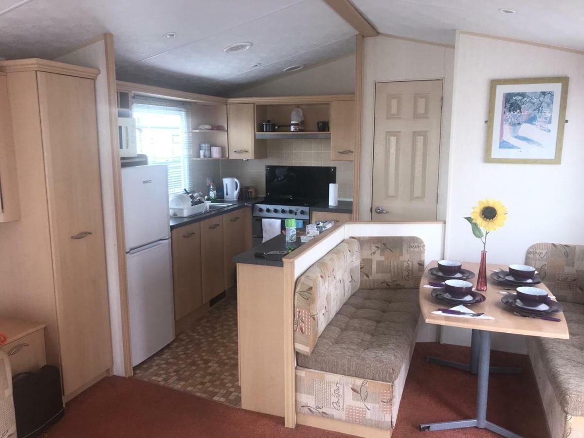 Holiday Home Bognor Regis Esterno foto