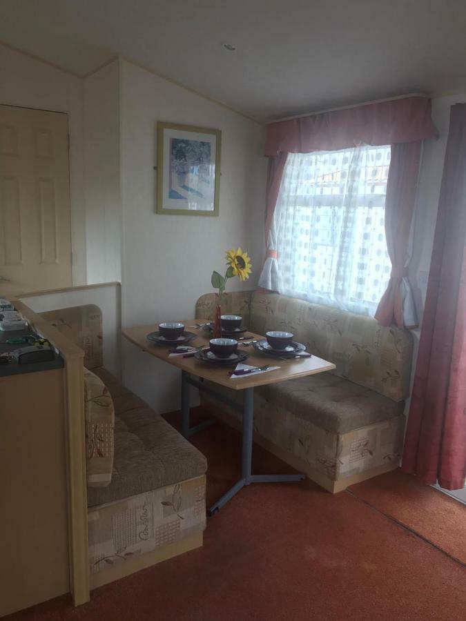 Holiday Home Bognor Regis Esterno foto